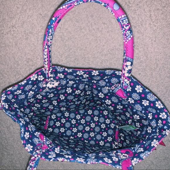 Very Berry Vera Bradley purse💐 - Picture 4 of 4